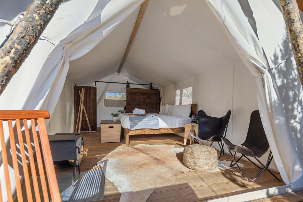 Under Canvas Zion Верджин Экстерьер фото