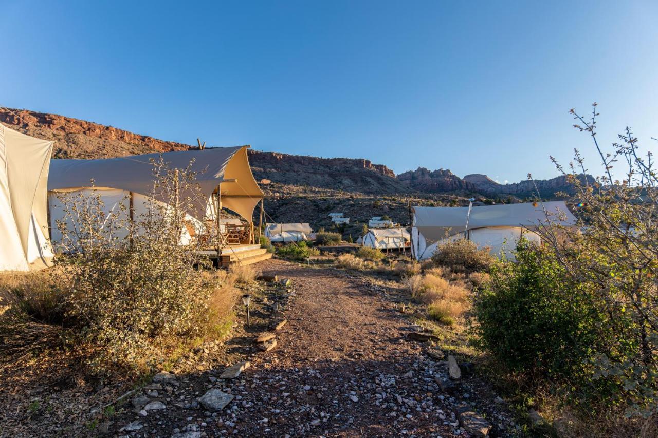 Under Canvas Zion Верджин Экстерьер фото
